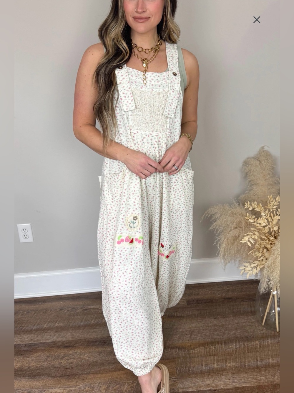 Vintage Floral Knit Contrast Pocket
Jogger Overalls